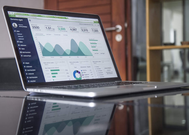Automatizzare i profili social: strategie per un engagement naturale costante