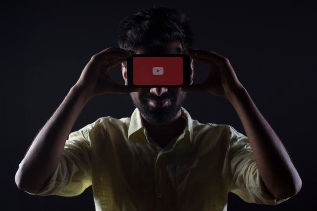 FAQ YouTube Promotion: Rispondere a Tutte le Domande Frequenti dei Creator