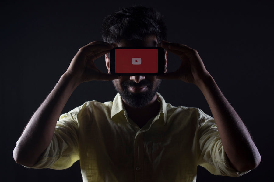 FAQ YouTube Promotion: Rispondere a Tutte le Domande Frequenti dei Creator