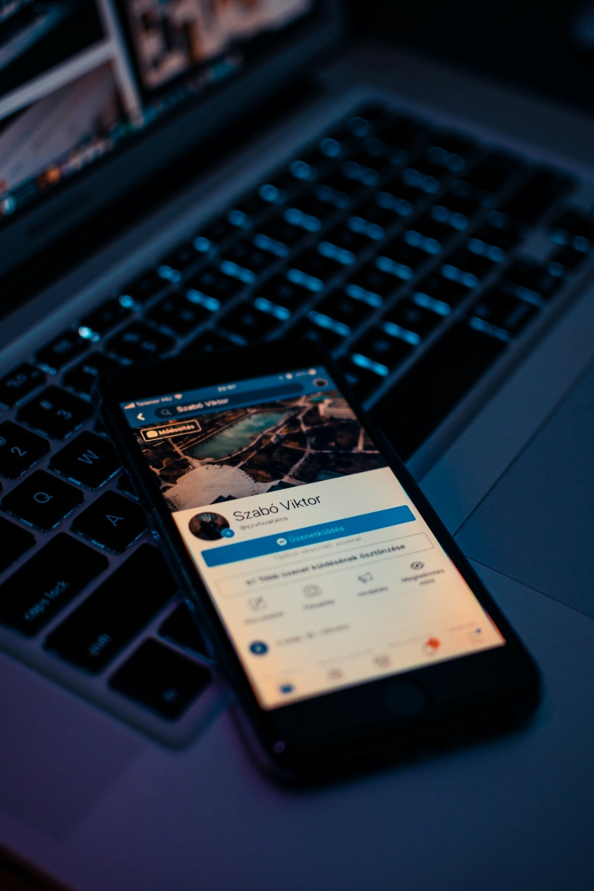 Consigli per valutare il miglior servizio Facebook per migliorare i risultati di marketing.