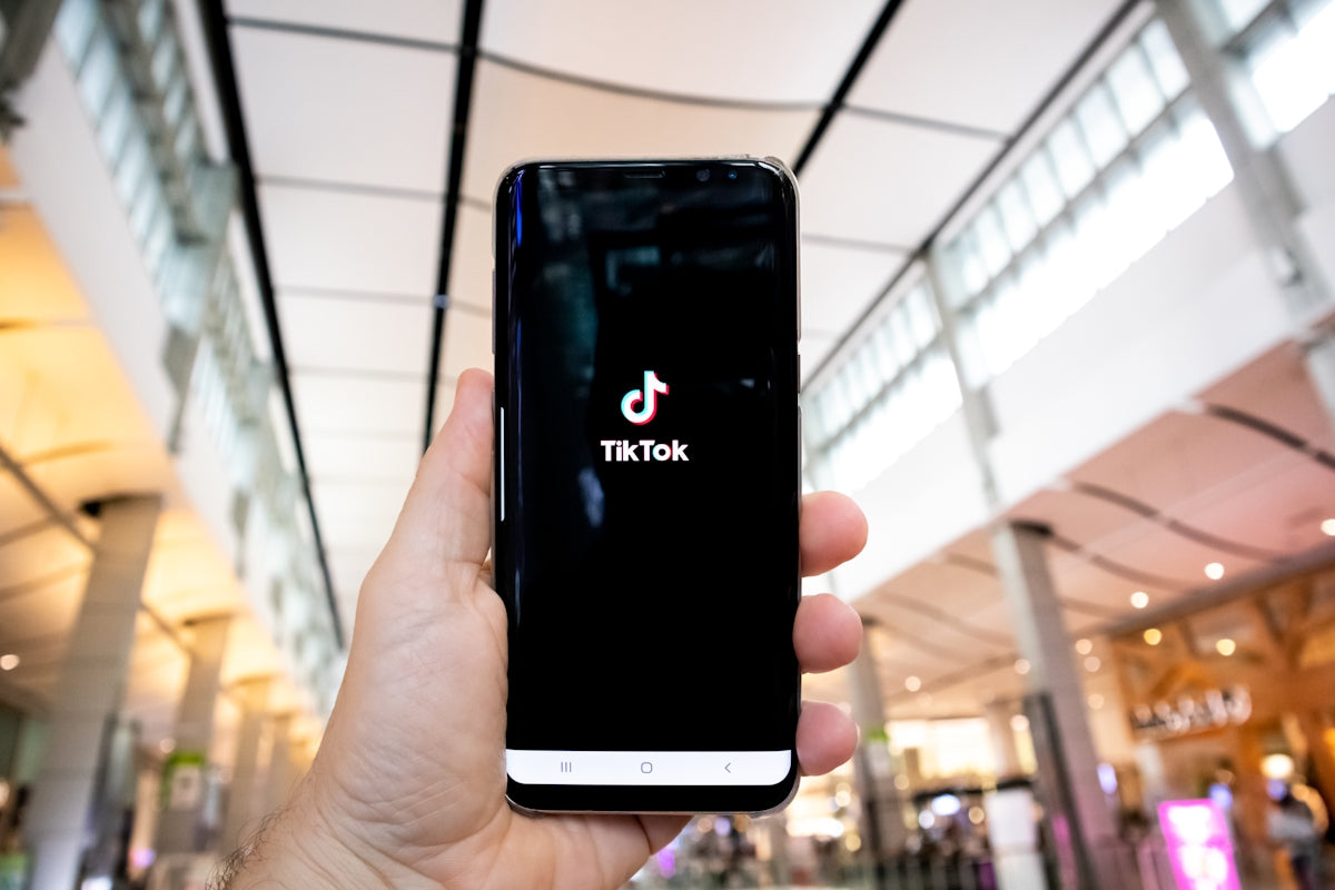 TikTok Marketing: Come Scegliere il Giusto Servizio per Te