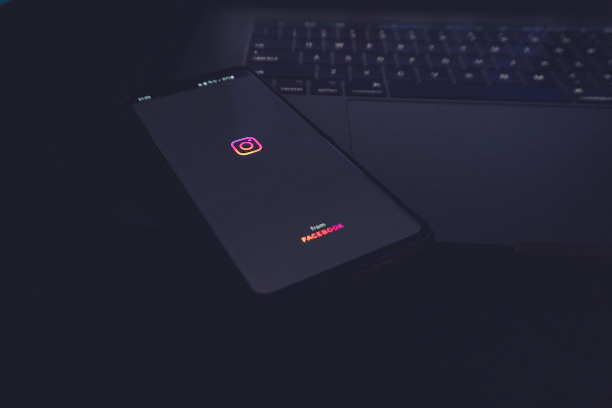 Automatizzare il profilo social: approcci sicuri per non rischiare il ban
