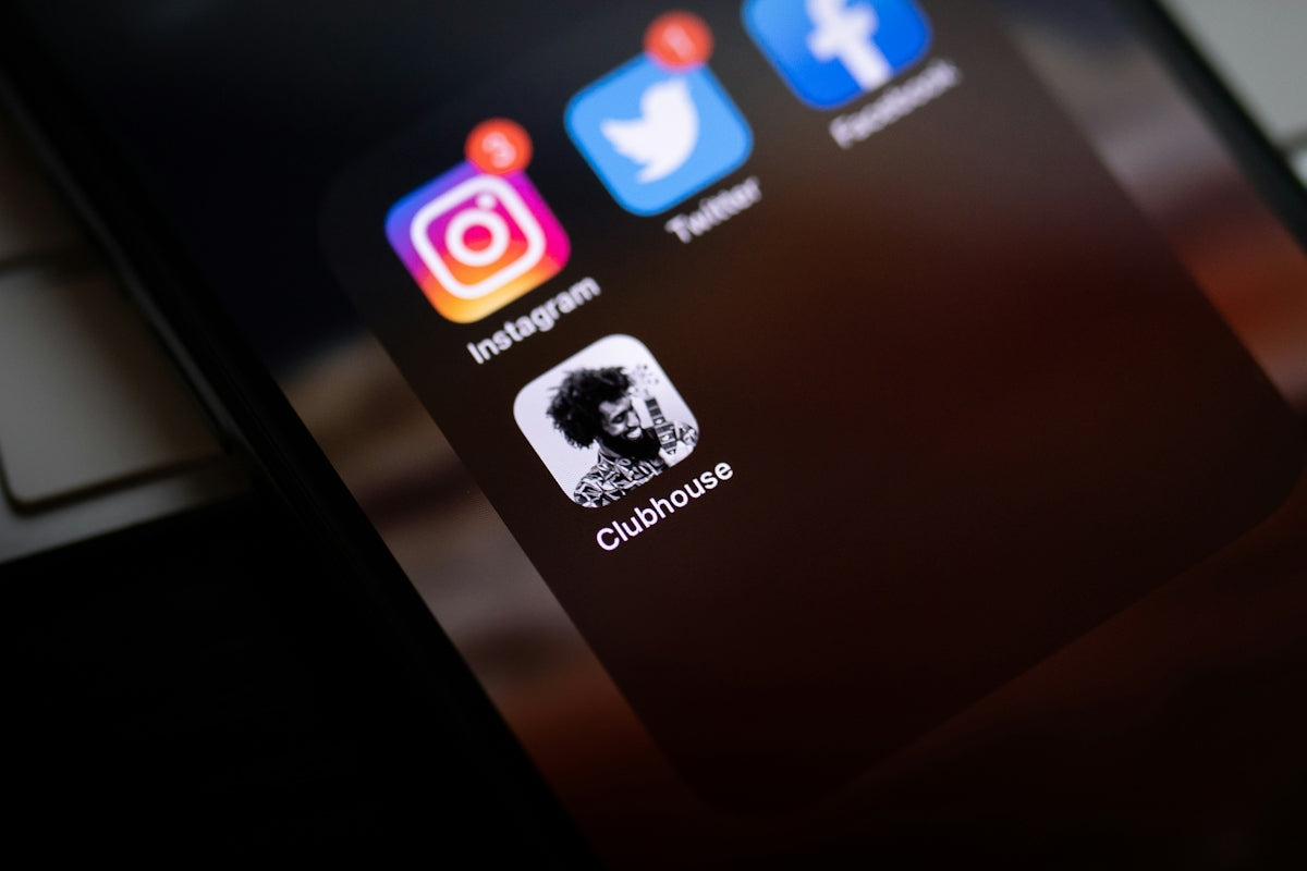Aumentare social proof su Facebook: come le recensioni possono fare la differenza