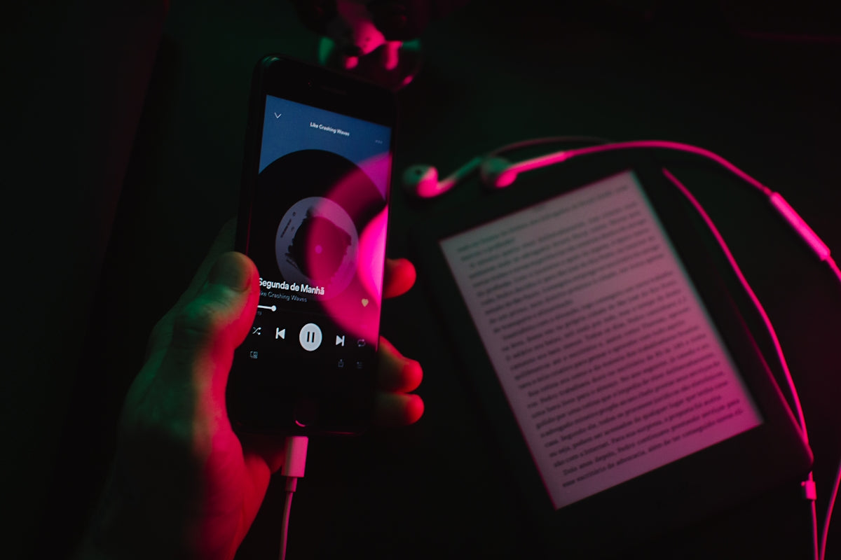 Practical guide to using Spotify playlist services to promote your music