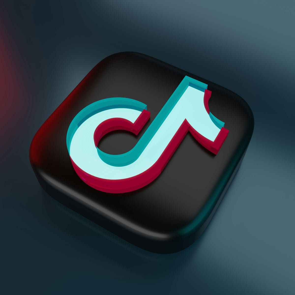 Come i Servizi TikTok Possono Migliorare Engagement e Visibilità Locali