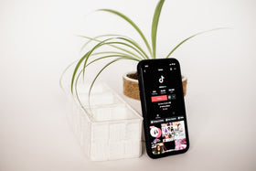 Potenziare TikTok marketing: Come i like italiani aumentano le interazioni