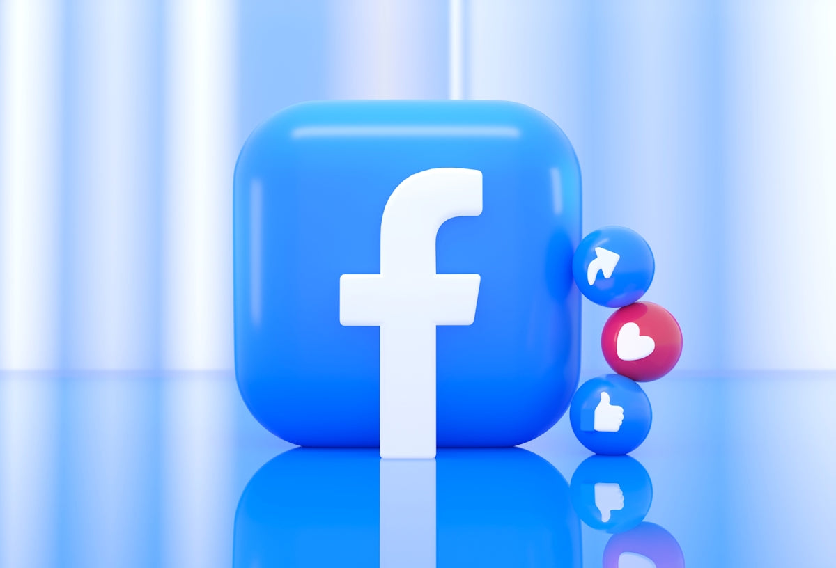 Servizi Facebook: recensioni positive e riprova sociale garantita