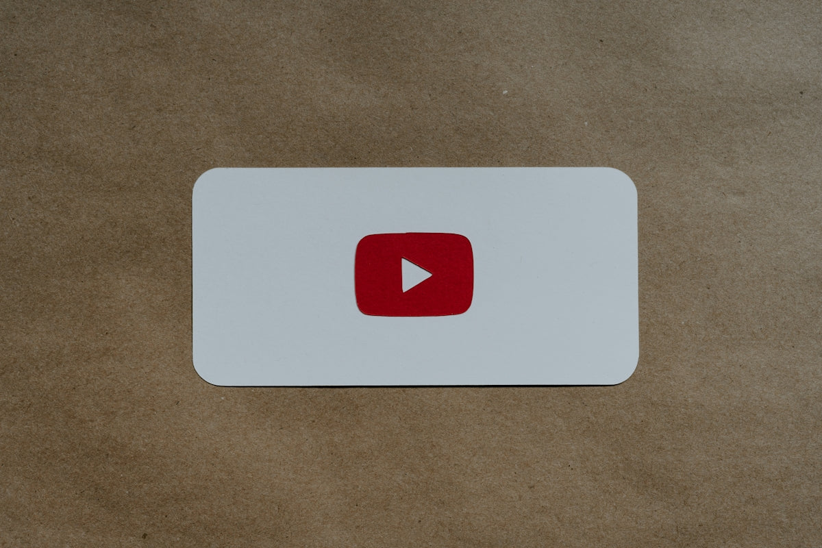 Servicios de YouTube que ofrecen aumento certificado de suscriptores y visualizaciones