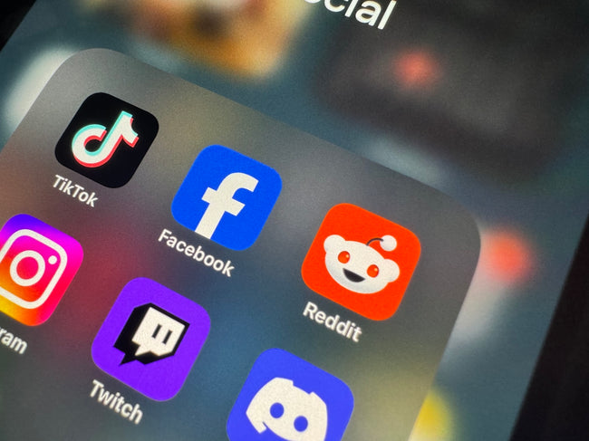 Automate social profile: reliability in developing real Italian followers