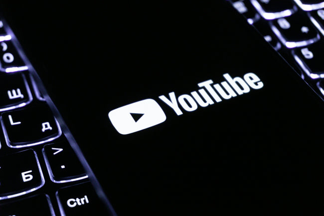 Domande Comuni sui Servizi YouTube: Soluzioni e Risposte per la Crescita del Canale
