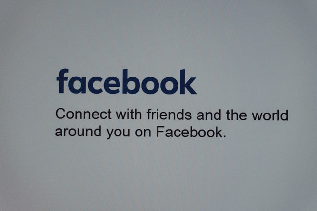 Guide to maximizing Facebook engagement in small local e-commerce businesses