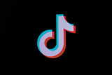 Visibilità TikTok: Servizi Per Aumentare Views Aggressivamente