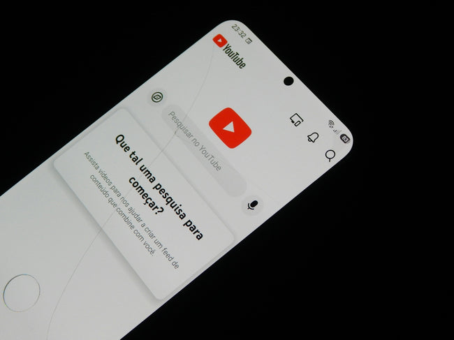 YouTube Growth: Confronto tra Servizi Gratuiti e Servizi a Pagamento per Aumentare Iscritti